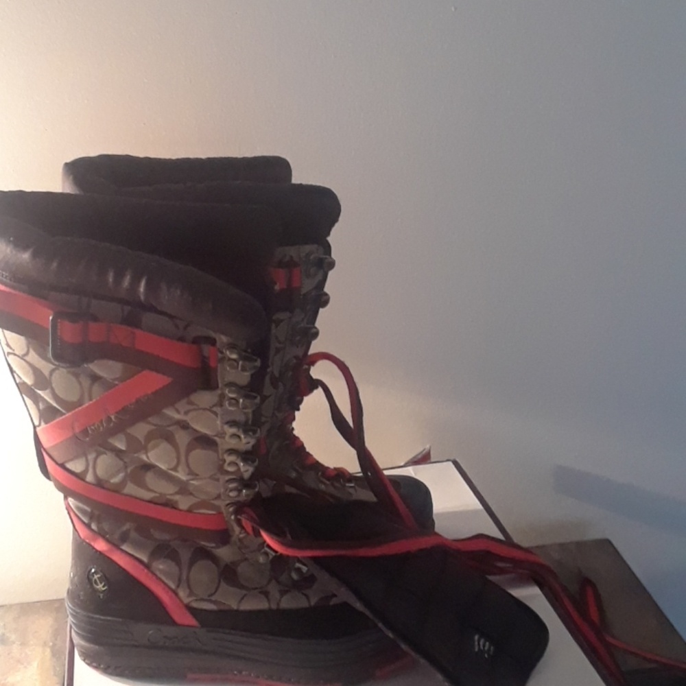 Coach snow boots - Picture 2 of 4